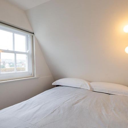 Central One-Bedroom, 99 Steps To The Sea Brighton Bagian luar foto