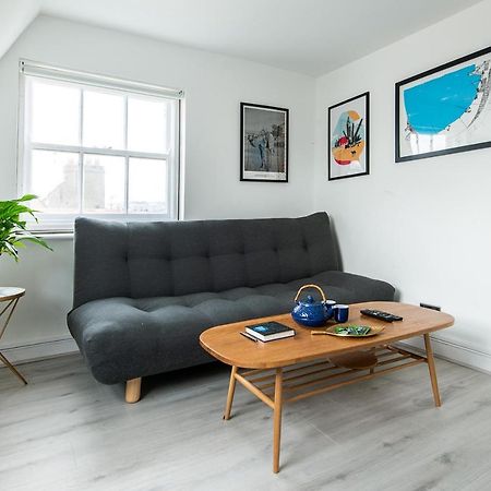 Central One-Bedroom, 99 Steps To The Sea Brighton Bagian luar foto
