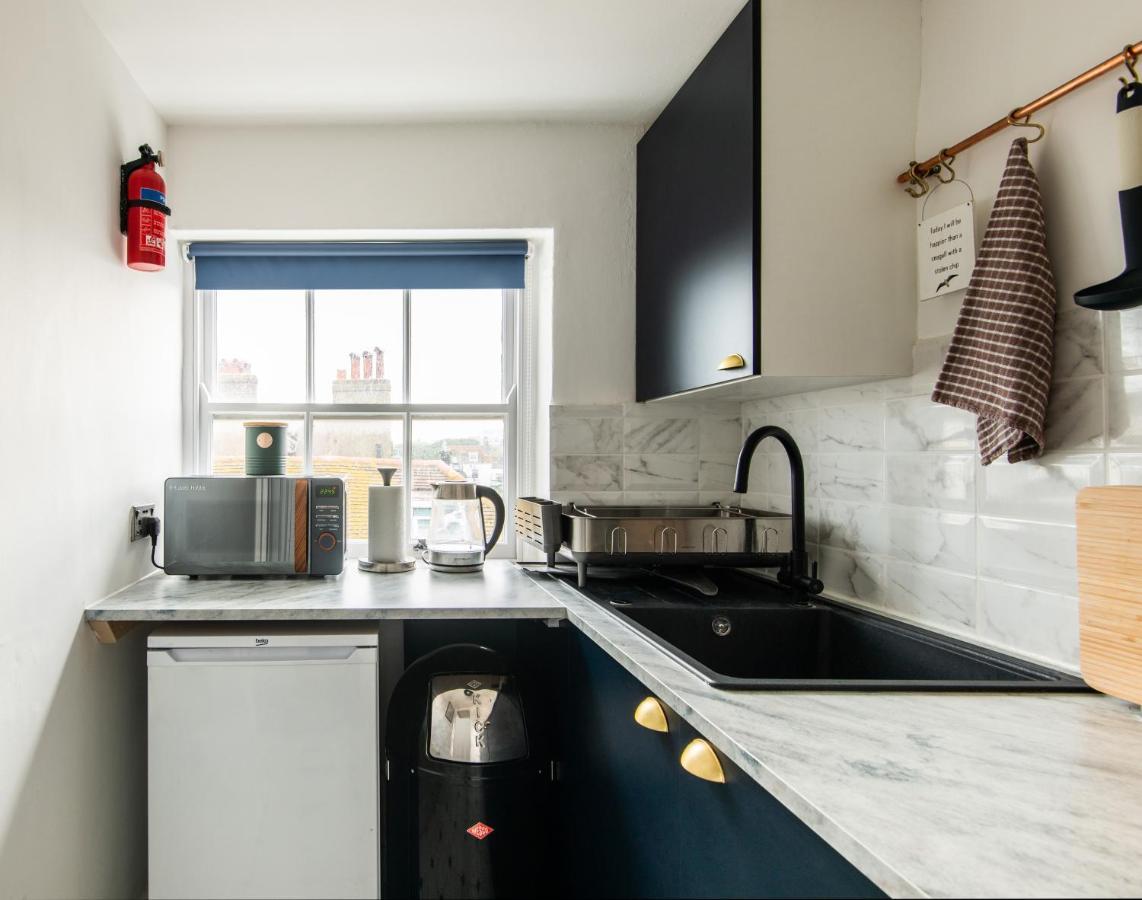 Central One-Bedroom, 99 Steps To The Sea Brighton Bagian luar foto